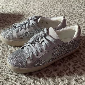 Fake GOLDEN GOOSE sneakers